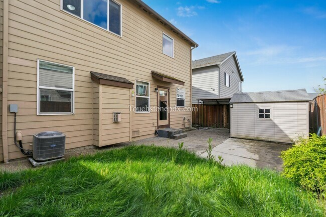 Building Photo - Spacious 4 BR 2.5 BA Home in Damascus