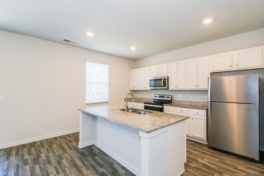 Building Photo - 299 Hamilton Pointe Dr