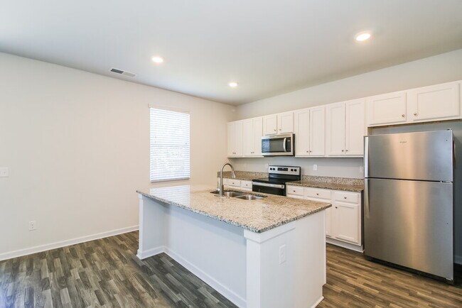 Building Photo - 299 Hamilton Pointe Dr