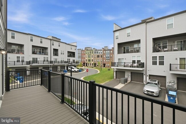 Building Photo - 44481 Wolfhound Sq