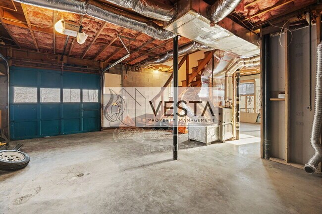 Building Photo - 58 Long Winding Road