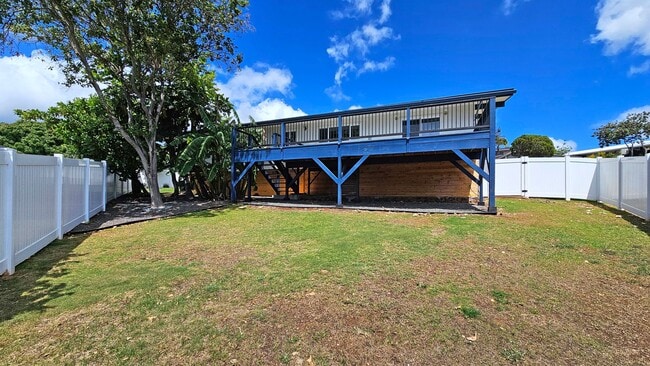 Building Photo - Waialae Nui Ridge - Renovated 4 bedroom, 3...