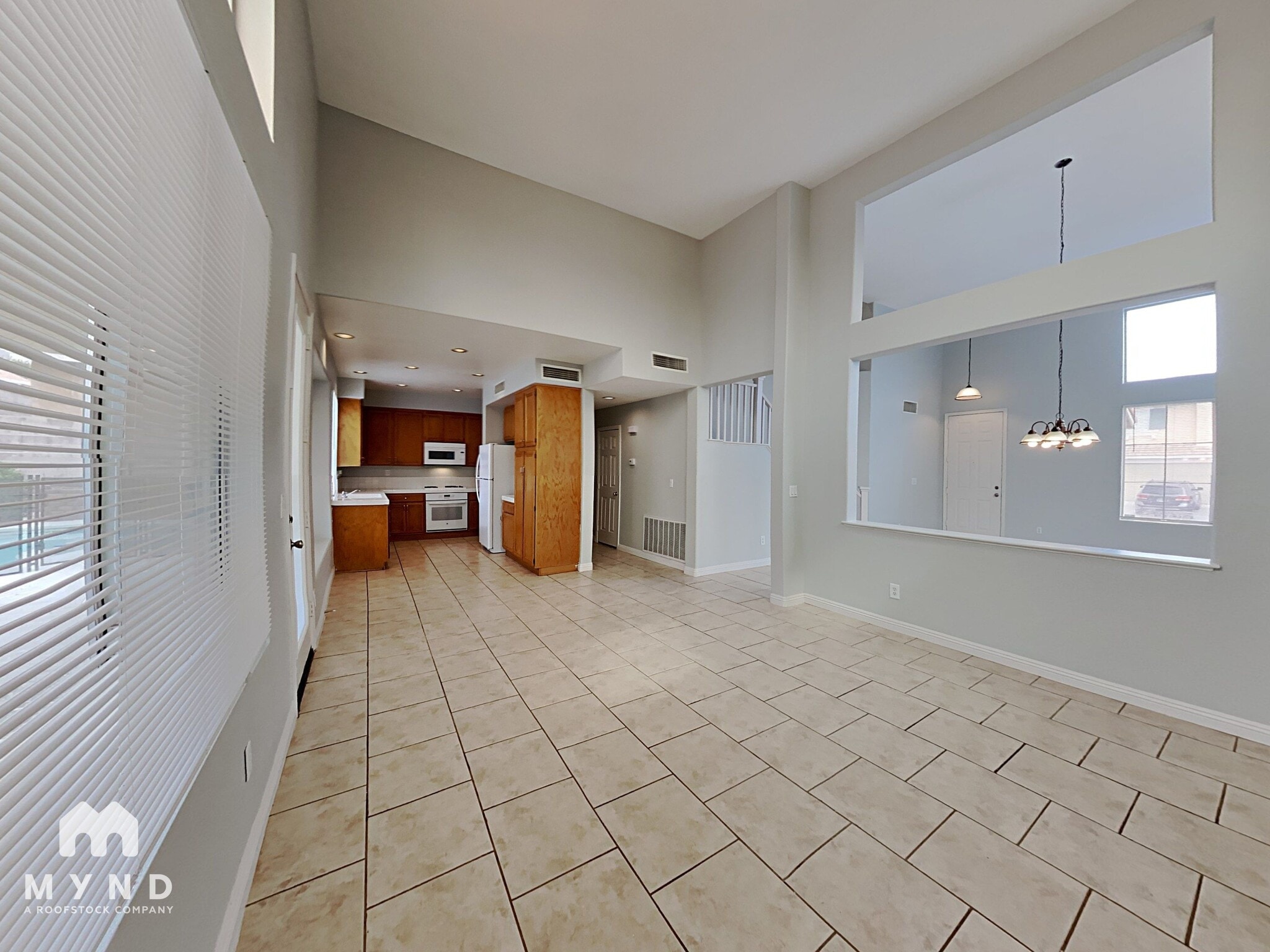 Building Photo - 245 Farlin Cir