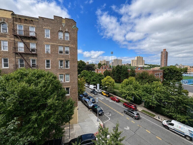 Building Photo - 108 Park Terrace E