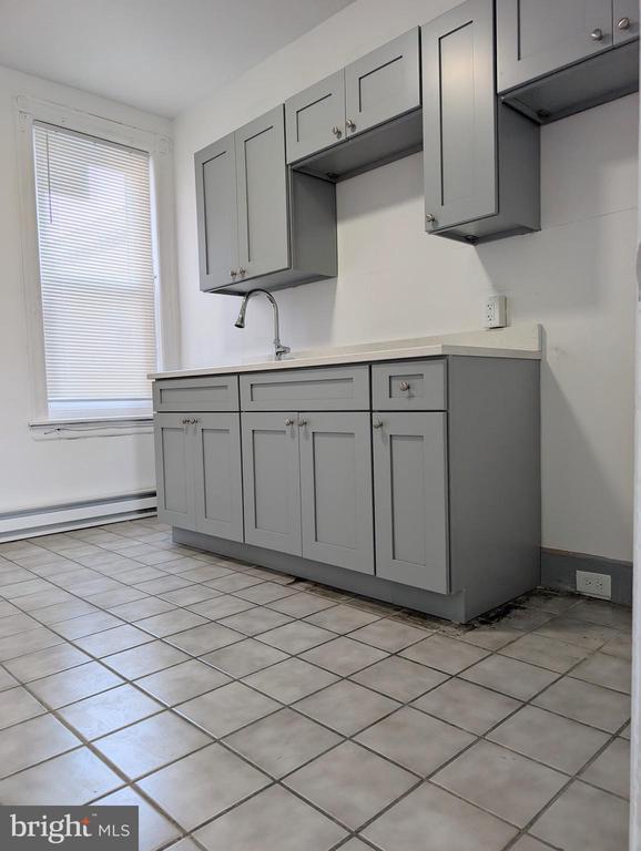 Primary Photo - 5205 N 5th St