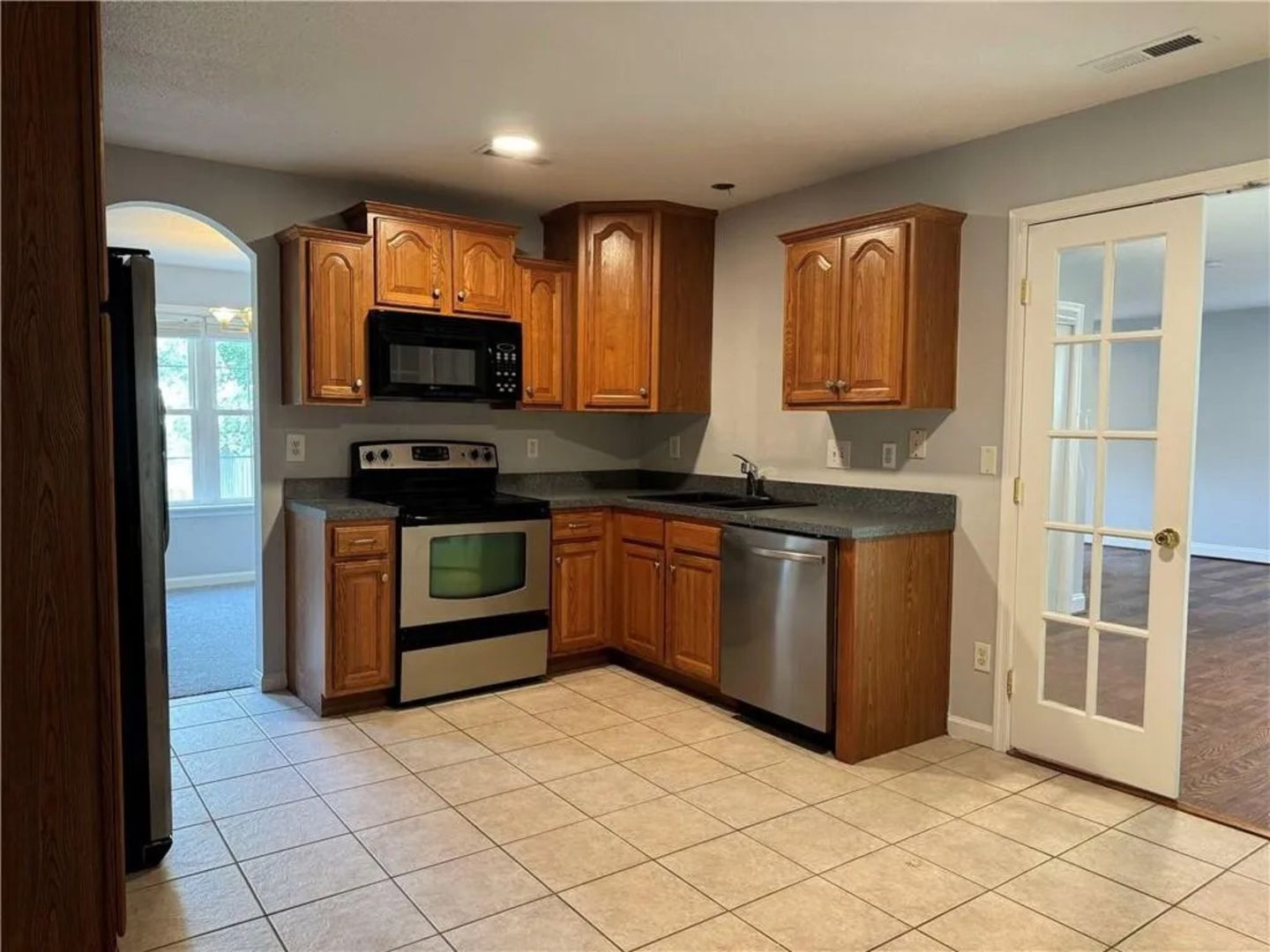 Building Photo - 4627 Prince Trevor Dr