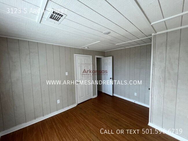 Building Photo - 3123 S Arch St