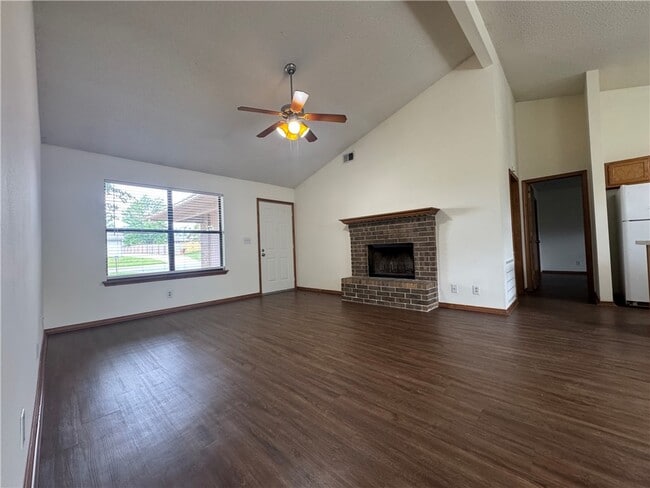 Building Photo - 1503 S 13th St