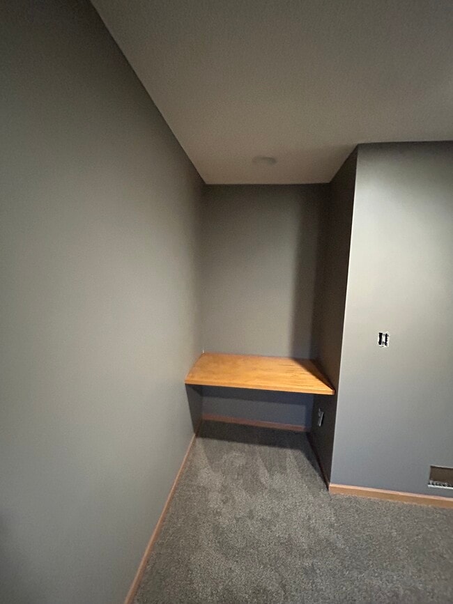 Building Photo - 345 Blue Spruce Ln