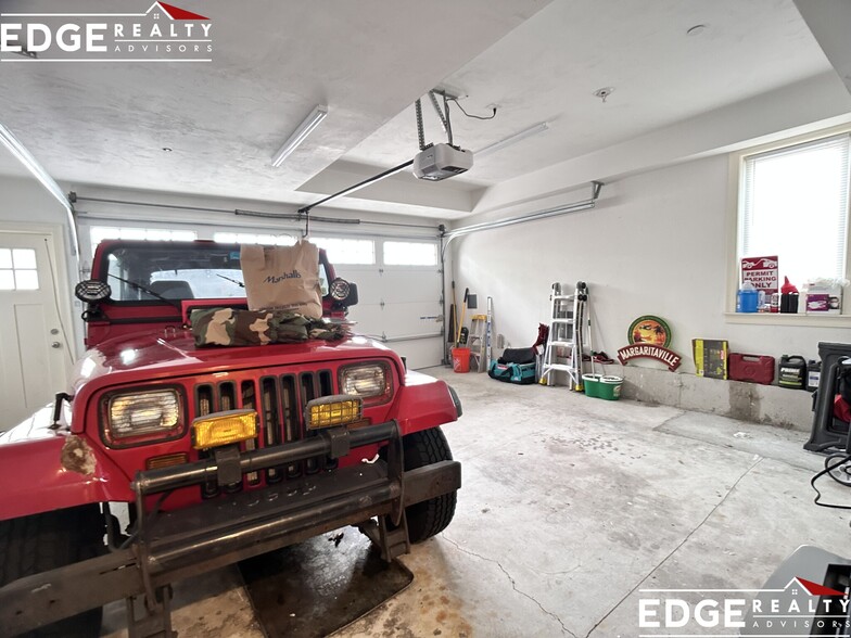 Building Photo - 143 Tremont St