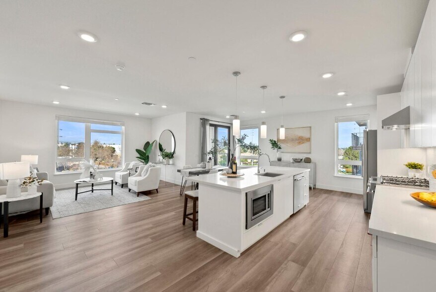 Building Photo - 3578 Rambla Pl