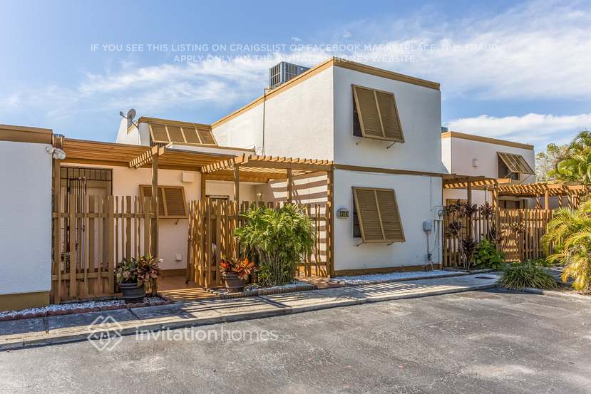 Building Photo - 1314 SW 131st Pl Cir E