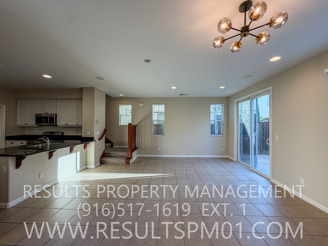 Building Photo - 1177 Impressionist Loop