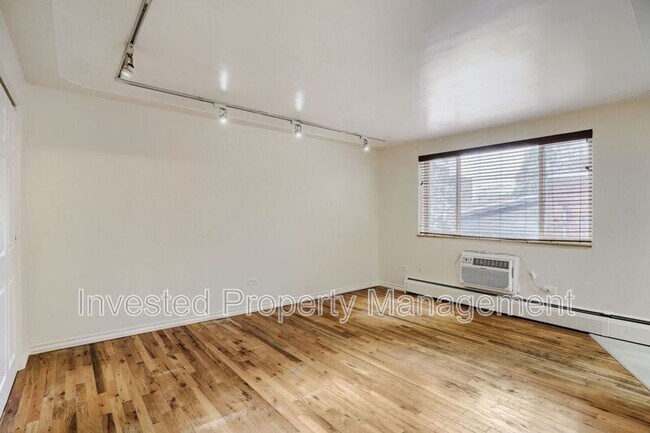 Building Photo - 656 Logan St