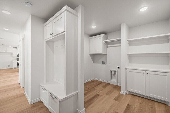 Building Photo - New Construction Home In Idalou ISD!
