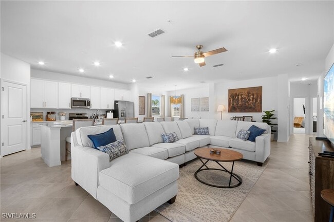 Building Photo - 15158 Bluffton Ln