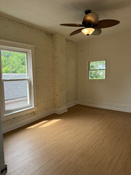 Building Photo - 2429 Griffiths Ave