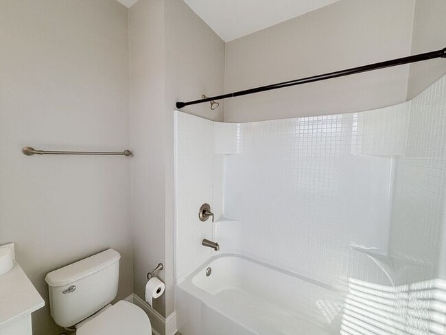 Building Photo - 1028 Bowman Woods Dr