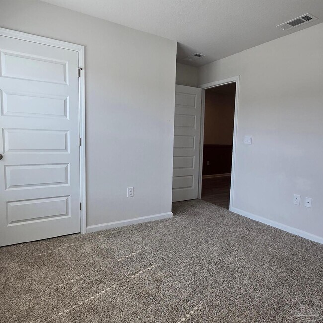 Building Photo - 4384 White Cedar Ct