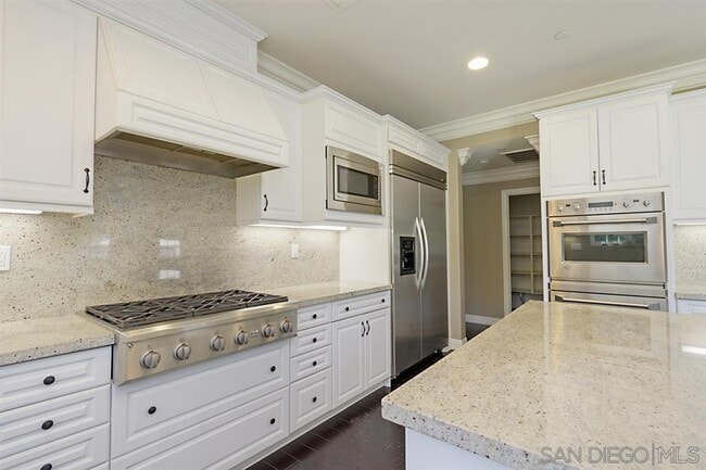 Building Photo - 16232 Almanor Way