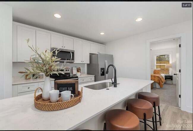 Building Photo - 3 Bed, 2 Bath Home in Landis NC!