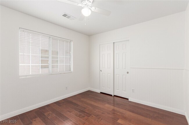 Building Photo - 5433 Honey Mesquite Ln