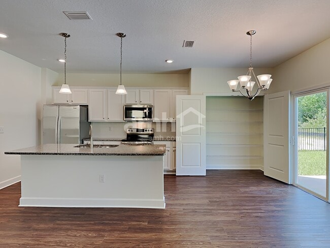 Building Photo - 5795 Hampton Creek Rd