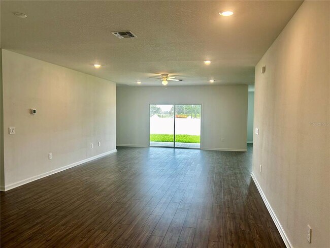 Building Photo - 4611 SW 83rd Lp