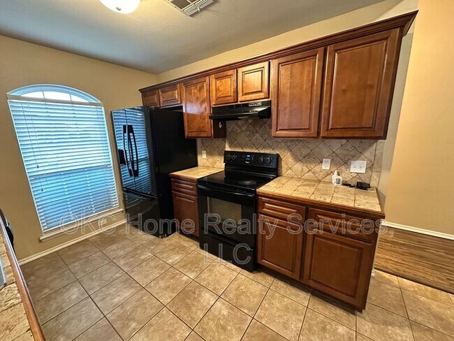 Building Photo - 12101 NW 133rd Terrace