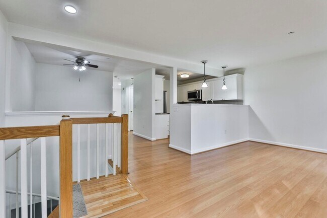 Building Photo - 92 Barrington Ave