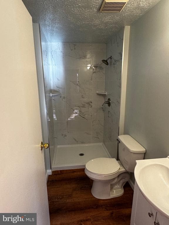 Building Photo - 8305 Pondside Terrace