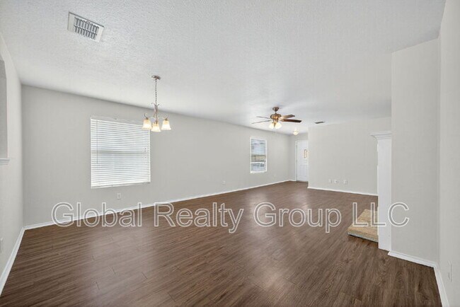 Building Photo - 16610 Retama Crown