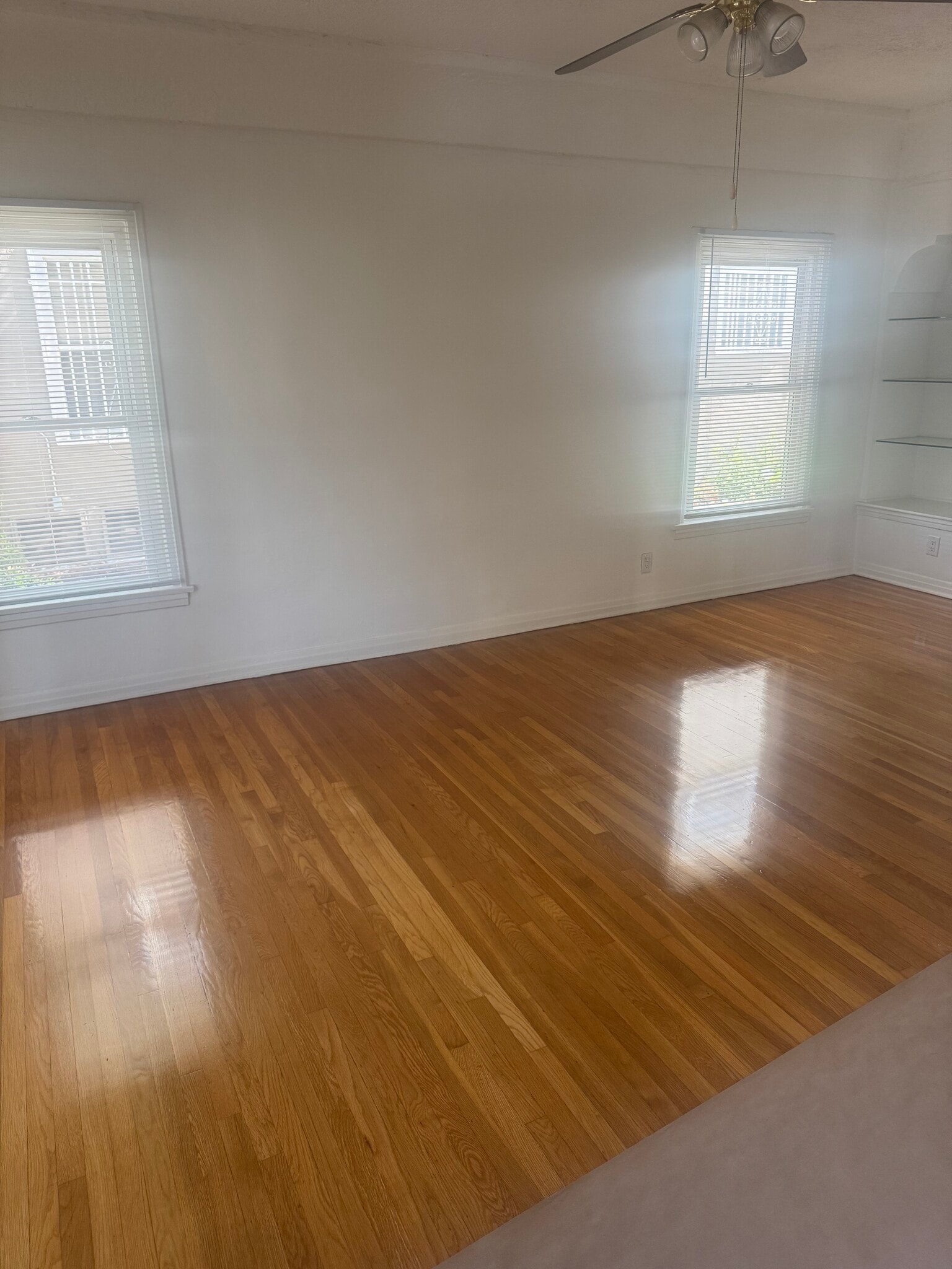 Living room - 630 N Spaulding Ave
