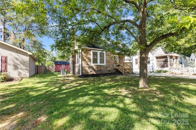 Building Photo - 660 Chestnut St