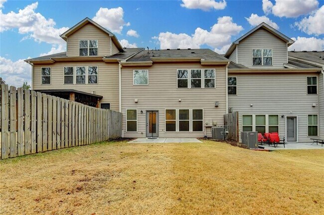 Building Photo - 7325 Heritage Oak Ct