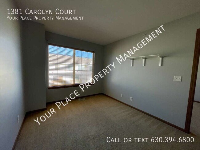 Building Photo - 1381 Carolyn Ct