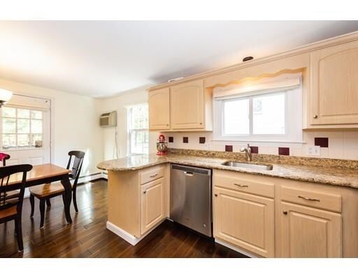 Building Photo - 61 Decatur St