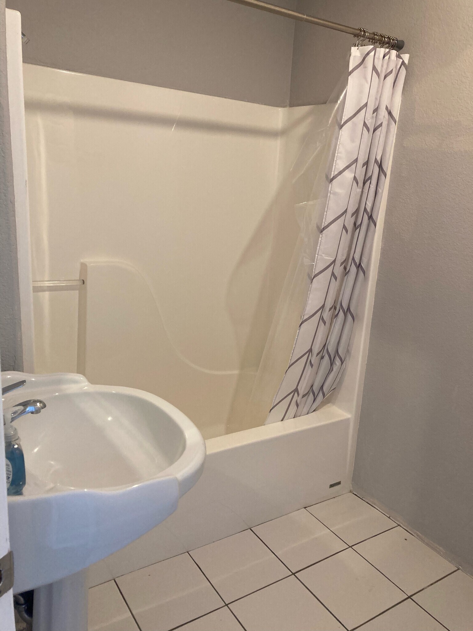 Building Photo - 11112 Calgary Way