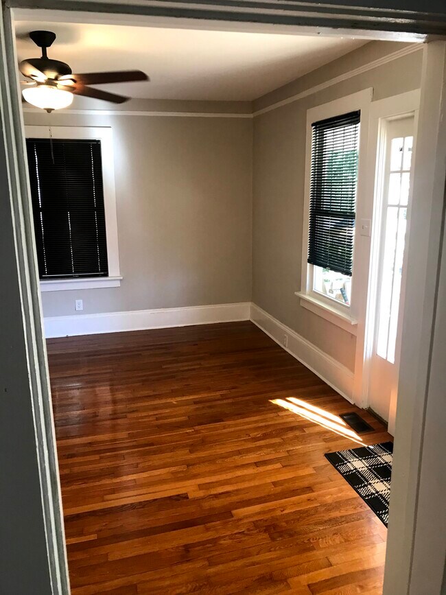 Building Photo - 604 Woodland St