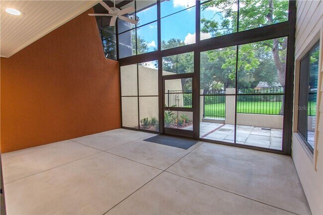 Building Photo - Winter Park Townhome