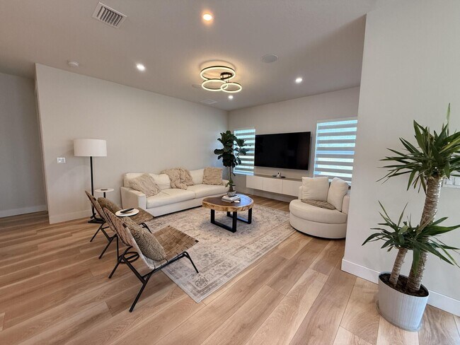 Building Photo - 10603 SW Vasari Way