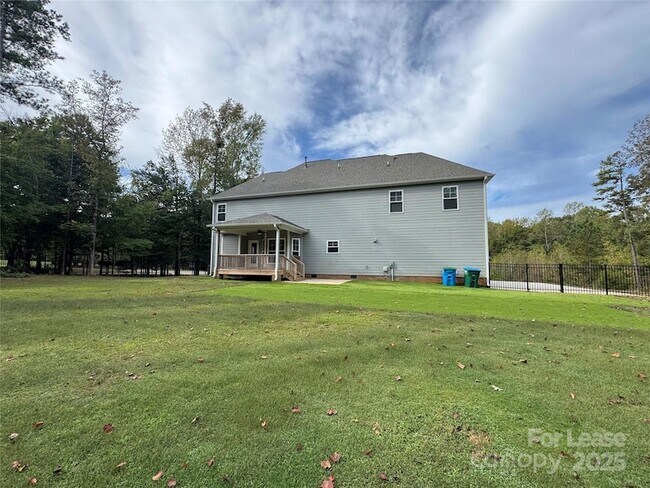Building Photo - 3011 Waxhaw Crossing Dr