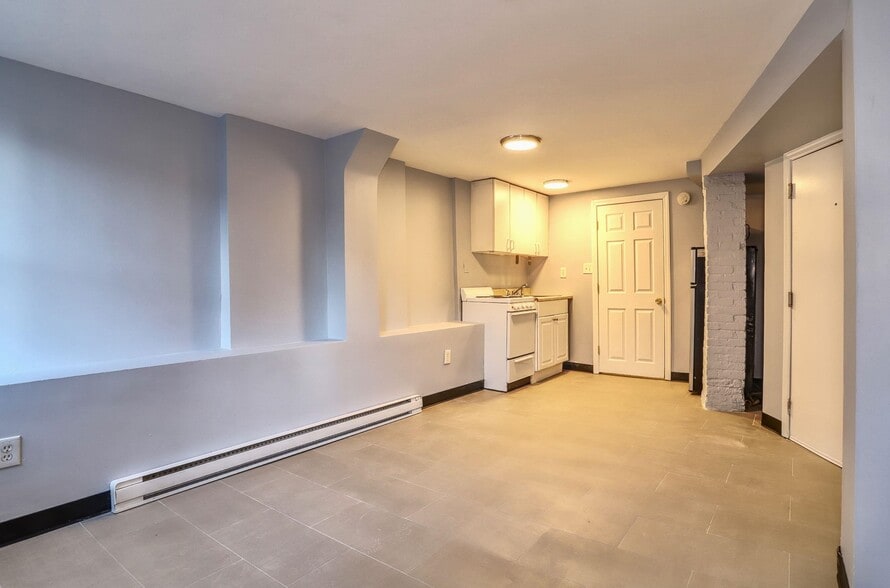 Building Photo - 320 Jefferson St