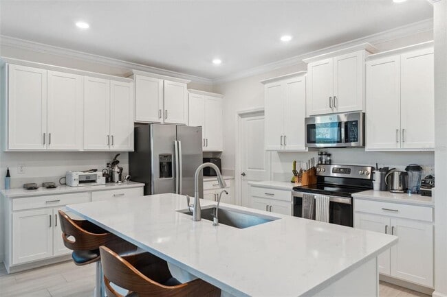 Building Photo - 16787 Shell Bay Dr