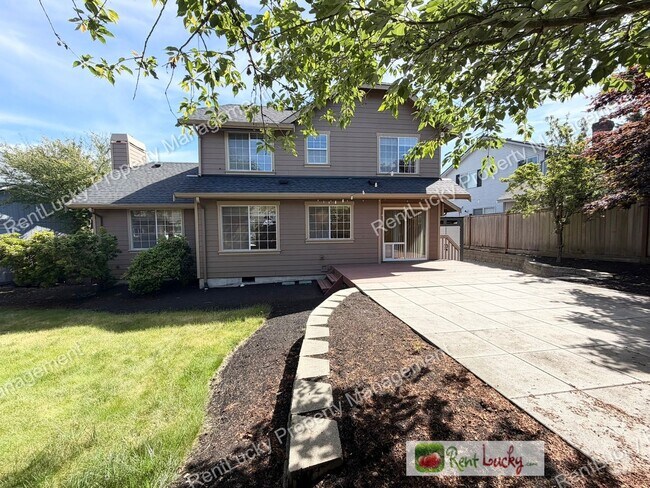 Building Photo - GORGEOUS 3 Bedroom Home in NE Tacoma! Spacious Yard, Beautiful Kitchen, and More!