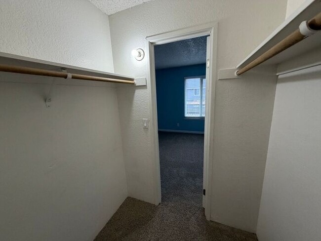 Building Photo - MOVE IN SPECIAL!! DEPOSIT MOVES YOU IN!!!