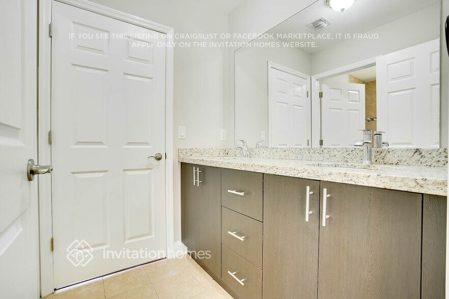 Building Photo - 7421 Normandy St