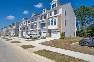 Building Photo - 29413 Oxford Dr