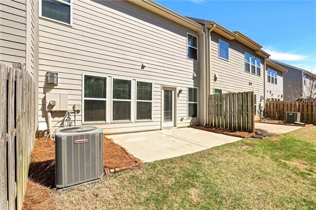 Building Photo - 1237 Foxcroft Ln