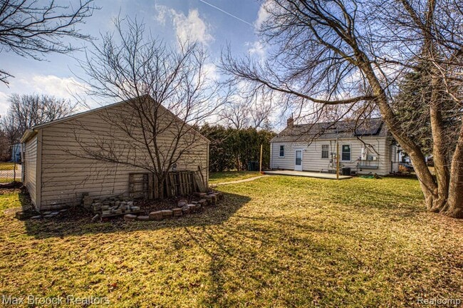 Building Photo - 2618 Phillips Ave